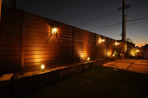 大阪エクステリア　豊中営業所　株式会社　樽井造園　施工例写真　照明　LED