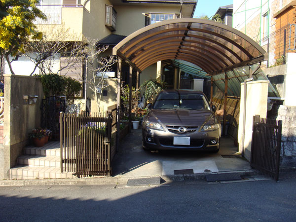 明るく開放的なガレージ・門周りリフォーム – 兵庫県 M様邸の施工前