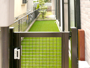 リアルな人工芝を使ったお庭 – 大阪府堺市 A様邸の詳細はこちら
