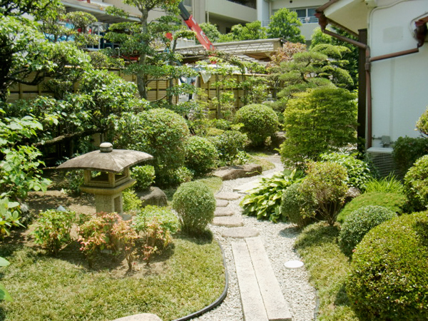 先代の庭を守る【剪定】－大阪府豊中市Ｋ様邸