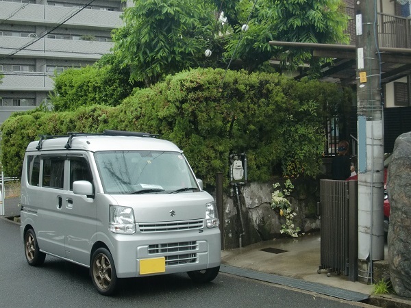 重厚感のあるシャッターガレージと庭園のリフォーム－ 大阪府吹田市T様邸の施工前